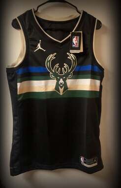 Milwaukee Bucks Jordan Brand NBA Black Dri-FIT Swingman Jersey Size 48